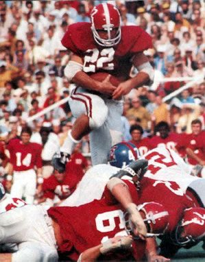 LarryInMissouri's tweet photo. Happy Birthday Johnny Musso, “The Italian Stallion “, out of Birmingham, Alabama & @AlabamaFTBL 5’11 201; 2nd Team All @SEC 1969, 2X 1st Team All @SEC ( 1970, 1971) @SEC Player of the Year 1971, 2nd Team All American 1970, Consensus All American 1971, 4th in @HeismanTrophy ; 3rd Round Draft Pick 1972 ( 62nd overall) 3 year @NFL career ( @ChicagoBears ); @CFL West All Star 1973); Member @ASHOF Member @cfbhall ; 75 Today….
