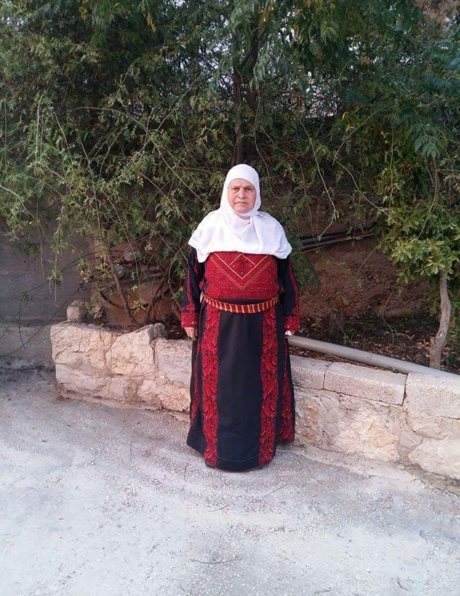 أمي في ذمة الله
الله يرحمها برحمته الواسعة ويغفر لها ويعفو عنها ويسكنها الفردوس الأعلى من الجنة، (الَّذِينَ أَنْعَمَ اللَّهُ عَلَيْهِمْ مِنَ النَّبِيِّينَ وَالصِّدِّيقِينَ وَالشُّهَدَاءِ وَالصَّالِحِينَ وَحَسُنَ أُولَئِكَ رَفِيقًا)
إنا لله وإنا إليه راجعون
البقاء لله الواحد الأحد