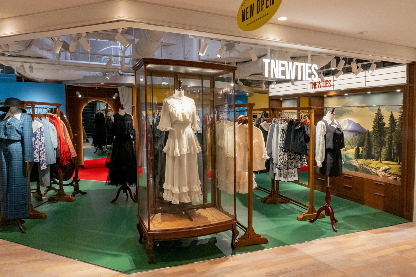 トゥエンティーズ tnewties 《化粧直すから待って》 トゥエンティーズ