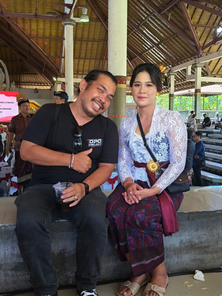 kdoank_'s tweet photo. Katanya foto aja dulu, nanti kalau udah jadi pejabat susah  fotonya! 🤣🤣🤣 https://t.co/1Yiitiwih2