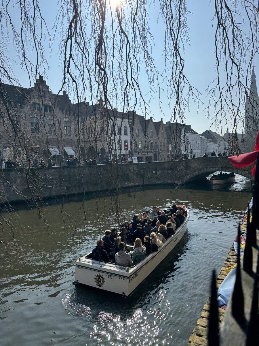 Simon Lines tweet media