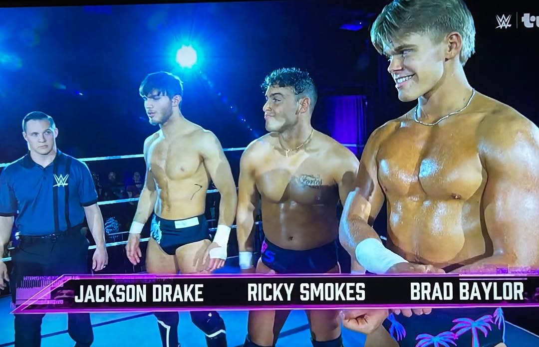 Cail0n__'s tweet photo. Catching up with WWE Evolve and I'm TWO for life! TWINK WORLD ORDER! 👹 https://t.co/IRxtKzn3h2