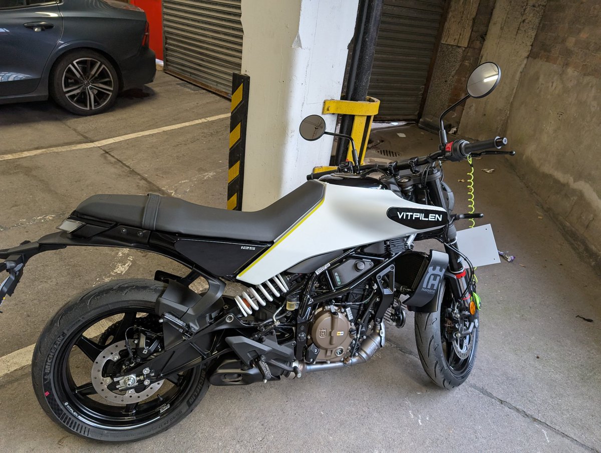 Lard, 39p 🌻🌻🌻 tweet media