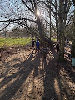 NectonFS's tweet image. The sunshine continued for more pancakes with our afterschool club. Climbing and swinging, then enjoying some communal time with conversations about spring in between mouthfuls of yummy pancakes.