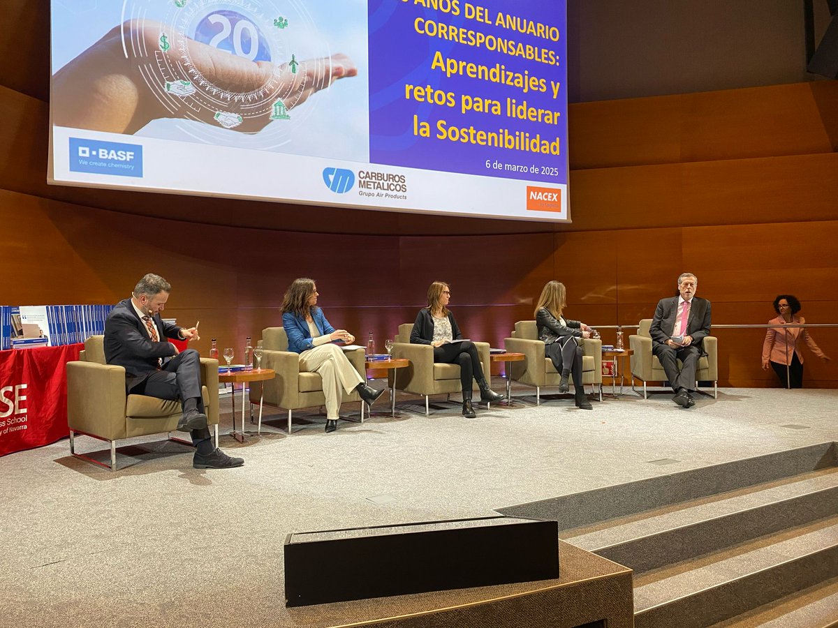 <a href="/Mporlasalud/">Músicos por la Salud</a> <a href="/ObservaRSE_/">ObservaRSE</a> <a href="/iesebschool/">IESE Business School</a> <a href="/salvadorilla/">Salvador Illa Roca</a> <a href="/dsocialscat/">Drets Socials i Inclusió</a> <a href="/gencat/">Generalitat de Catalunya</a> <a href="/cristina_REPM/">Cristina Sánchez</a> <a href="/PactoMundial/">Pacto Mundial de la ONU España</a> <a href="/DrSantacreu/">Josep Santacreu</a> <a href="/CambraBCN/">Cambra de Comerç de Barcelona</a> <a href="/empleogob/">Ministerio Trabajo y Economía Social</a> <a href="/marcosgonzalezm/">Marcos González</a> <a href="/FundlaCaixa/">Fundación ”la Caixa”</a> Es el momento para comenzar la mesa de empresas ‘APRENDIZAJES Y RETOS PARA LIDERAR LA SOSTENIBILIDAD’ del #JAnuario2025BCN con: 

✅<a href="/XavierRibera/">Xavier Ribera</a>, de <a href="/BASF_ES/">BASF España</a>
✅Clara Roig, de <a href="/Carburos/">Carburos Metálicos</a>
✅<a href="/Silvia_DKV/">Silvia Agulló PhD</a>, de @dkvseguros
✅<a href="/ElisendBallest/">Elisenda Ballester</a>, de <a href="/henkeliberica/">Henkel Ibérica</a> 
✅Modera <a href="/jfonru/">Joan Fontrodona</a>, de