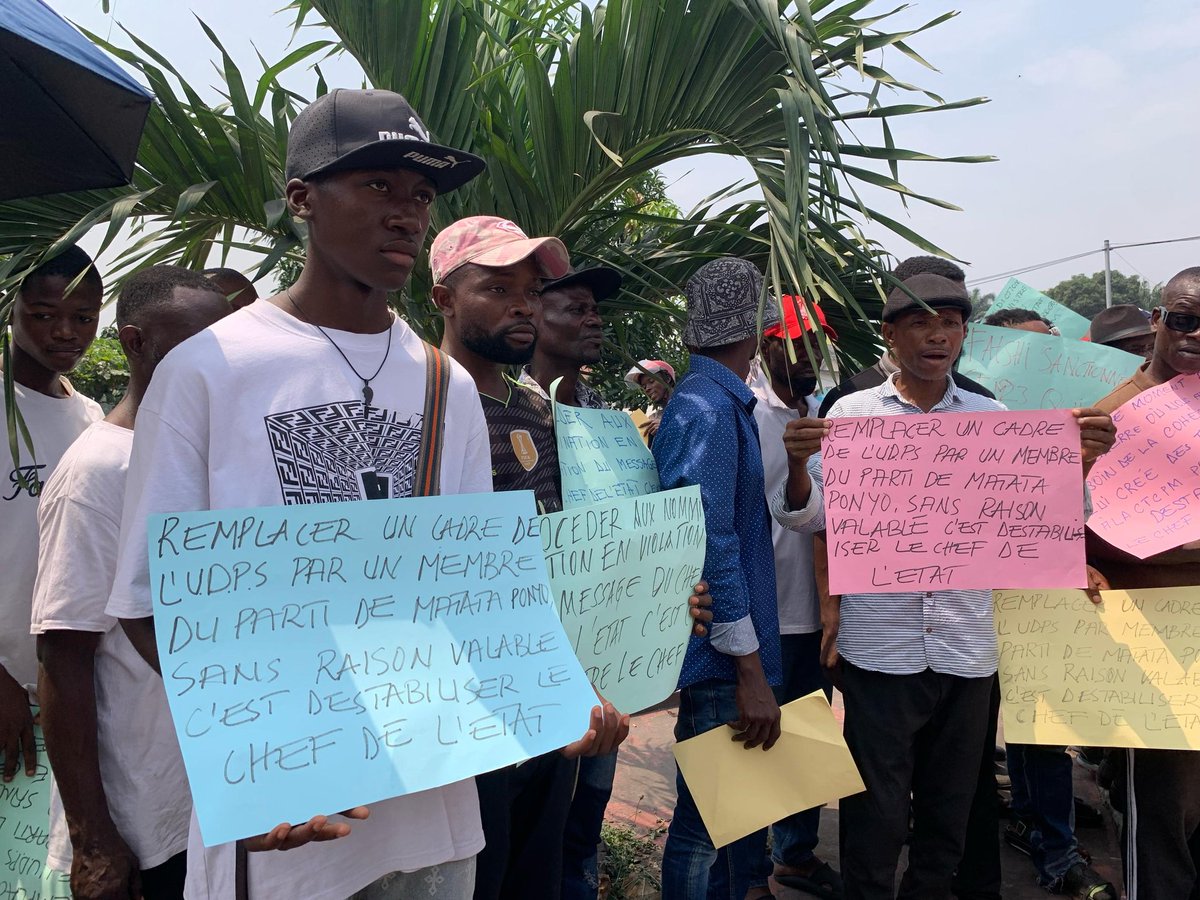 betordc's tweet image. #RDC Nomination à la CTCPM: les combattants de l'UDPS dénoncent une «violation intentionnelle» de Kizito Pakabomba

La nomination d'un nouveau Coordonnateur de la Cellule technique de coordination et de la planification minière (CTCPM) n'a pas été bien accueillie au sein du parti