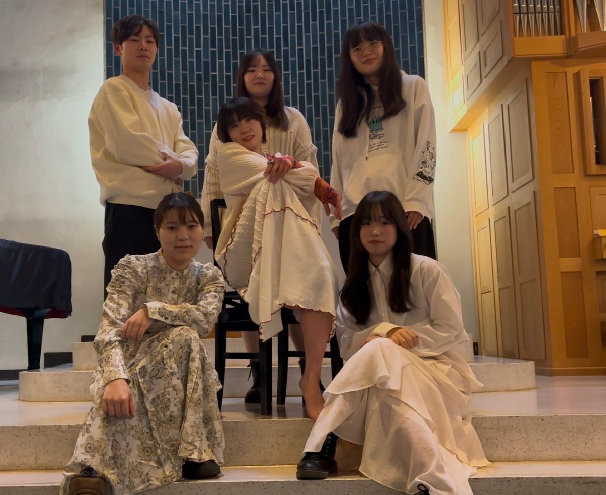🌸出演グループ紹介⑩🌸

origin

みなさんこんにちは！2年同期バンドのoriginです！外部のライブとしては今回がラストライブとなります。個性溢れる愉快な仲間たちと歌う最後で最高の1曲をお聴き下さい！

ちる卒まであと......3日💐

#ちる卒2025 #chillout北海道 #ちる卒 #ちる卒業ライブ