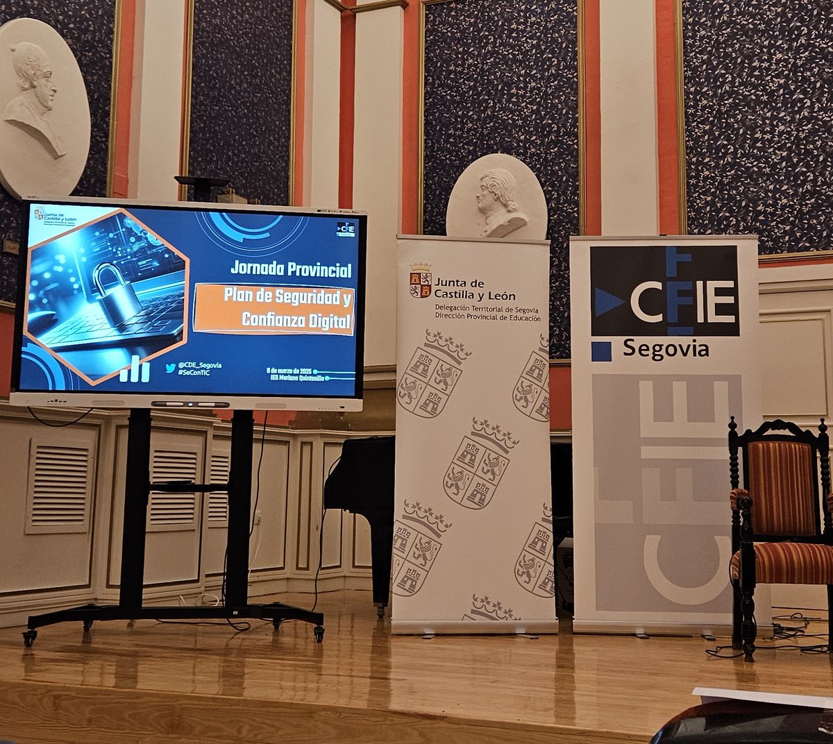 Hoy asistimos a la Jornada Provincial del Plan de Seguridad y Confianza Digital en Segovia.
<a href="/CFIE_Segovia/">CFIE de Segovia</a> <a href="/educacyl/">Educación JCyL</a> 
#PSYCD