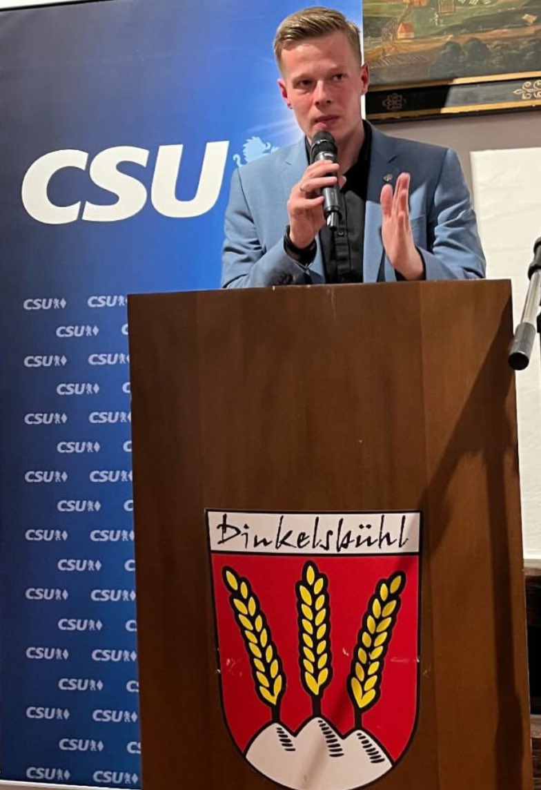 M_Ostermann's tweet image. Politischer Aschermittwoch der @CSU in Dinkelsbühl.
Wer Klartext redet, riskiert verstanden zu werden. Zeit wird’s.
Es darf keine faulen Kompromisse bei Migration und innere Sicherheit geben.
Schräubchen drehen ist vorbei.
Wir brauchen einen Sicherheitsdübel mit versenkter…
