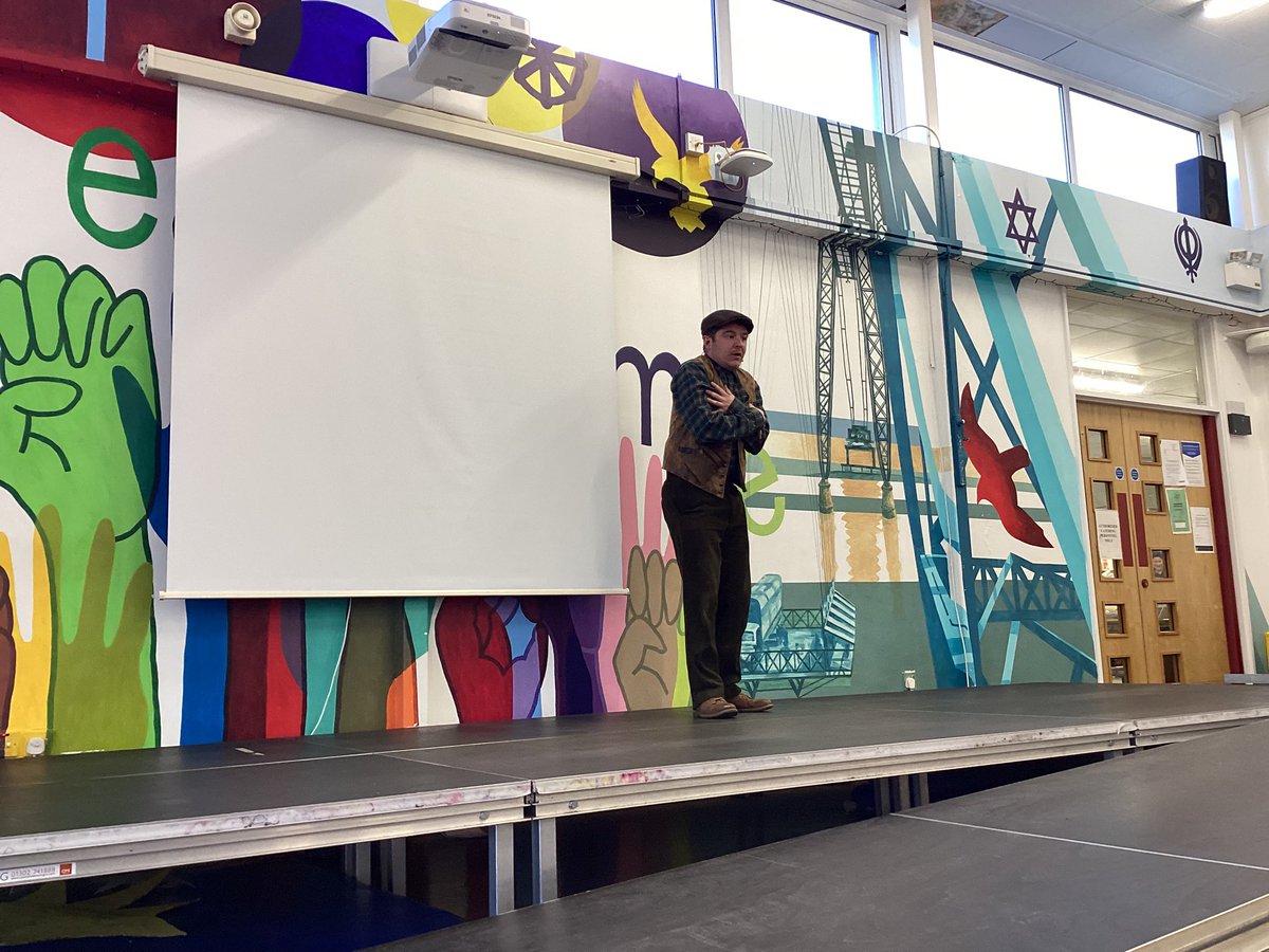 LliswerryPrim's tweet image. #Reception, #Year1 and #Year2 have had a surprise this morning! Our usual assembly has changed to someone new! We have a visitor from @loubyloustories!