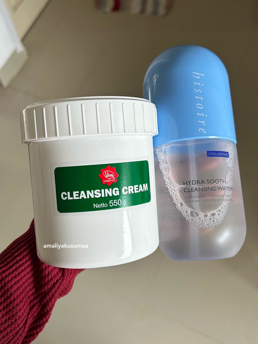 amaliyakusumaa's tweet photo. STARTER KIT HEMAT ANAK KOS.... beli apa aja harus yang JUMBO karena lebih hemat💯

sekilo, seliter, setengah kilo, setengah liter.... jos hemat sampai tahun depan, top dah😭👍🏻 https://t.co/JLFUWzF15e