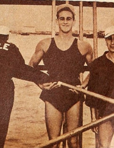 VoceroRegional's tweet photo. 🕊️ LA PARTIDA DE UN GRANDE | A los 89 años falleció el glorioso deportista olímpico del remo valdiviano Jorge Oscar Sebastián Contreras Valck (Q.E.P.D), quién participó de los Juegos Olímpicos Melbourne 1956.
#Valdivia #ValdiviaCL #ZAL #SCVD https://t.co/SD6imvDqy0