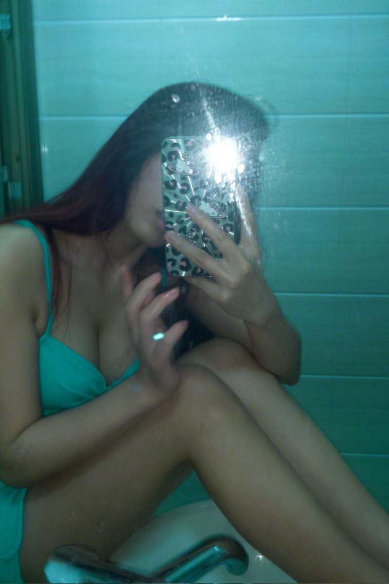 想牵你的手 但是怕你的手打过飞机 #杭州