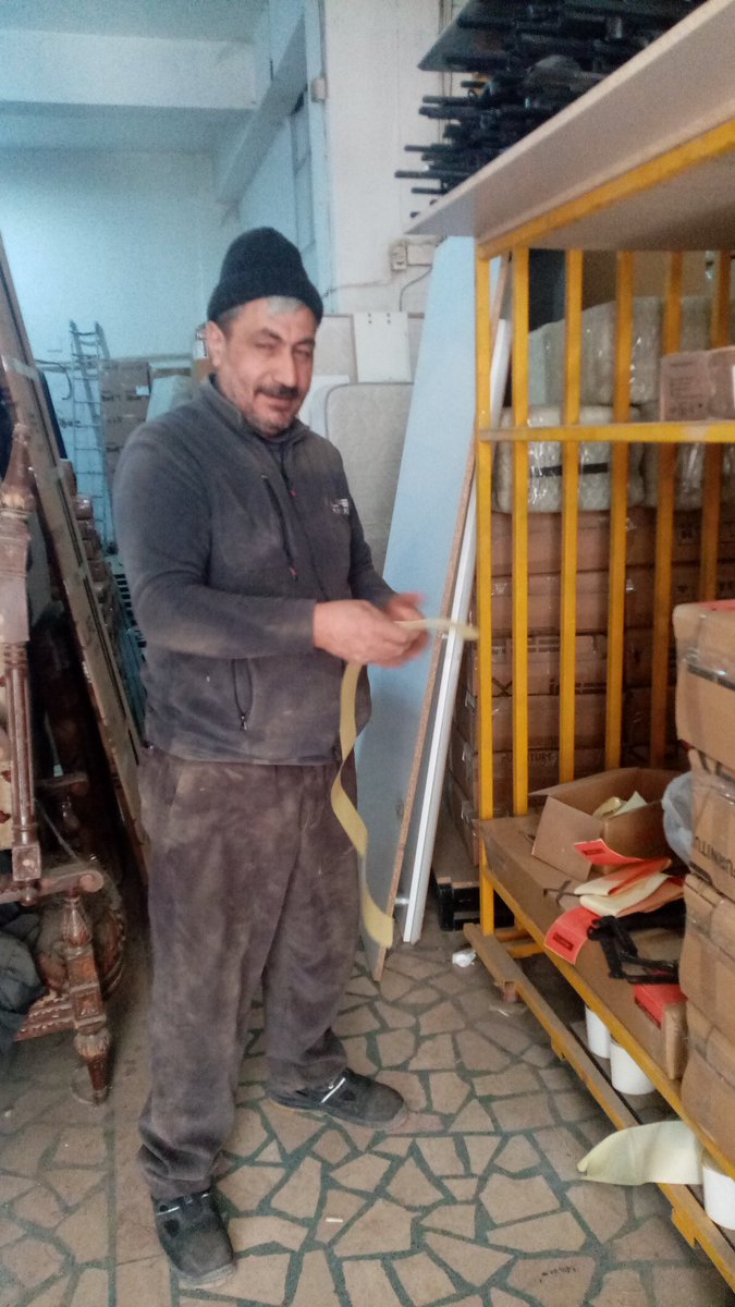 Şükrü bey 53 yaşında 6600 primi var
Yeğenine eyt piyangosu vurmuş 43 yaşında emekli oldu
Şükrü bey 8 sene daha çalışmak zorundayım diyor 
Adil kademeli emeklilik istiyoruz 

<a href="/eczozgurozel/">Özgür Özel</a>
<a href="/muratemirchp/">Murat Emir</a>
<a href="/gamzetascier/">Gamze Şengel TAŞCIER</a>
<a href="/gunaydingokhan/">Gökhan Günaydın</a>
<a href="/cevdetakaychp/">Cevdet Akay</a>
#BakanIşıkhanKademeAcildir