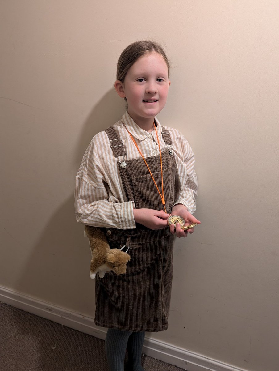 Dr Tim Walton (d²=0) tweet media