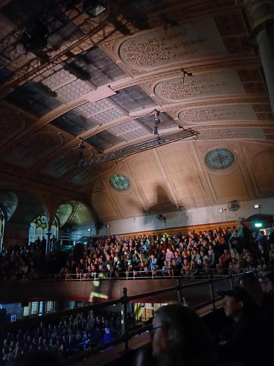 Ash Wednesday was a day well spent. First time leading Collective Worship at St Luke's Chadderton, amazing welcome and singing from the pupils and I'm looking forward to getting to know the community more.
Then off into town for a cheeky and very beautiful Laura Marling gig.