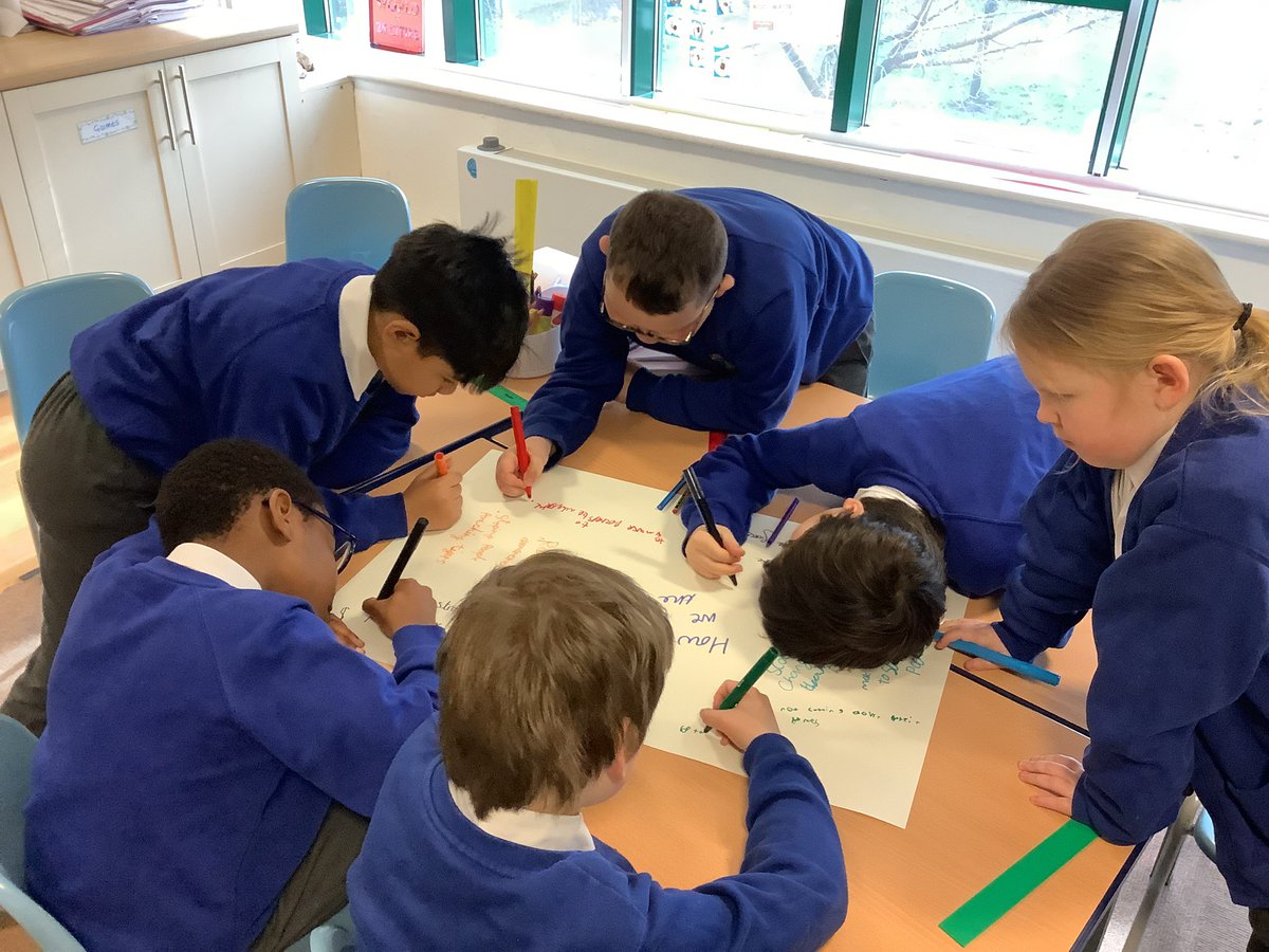 Miss Taylor tweet media