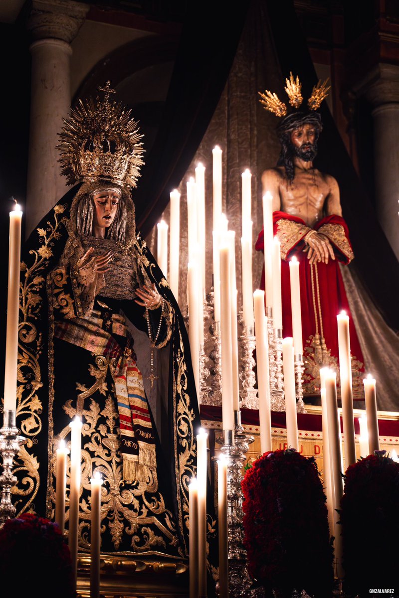 En la Calzá… A la luz de las velas.

<a href="/Hdad_SanBenito/">Hermandad San Benito</a> <a href="/AMENcarnacion_/">AMENcarnación</a> 

📸 <a href="/GnzAlvarez/">Gonzalo Álvarez</a> 
#TDSCofrade #Cuaresma2025 #SSantaSevilla25