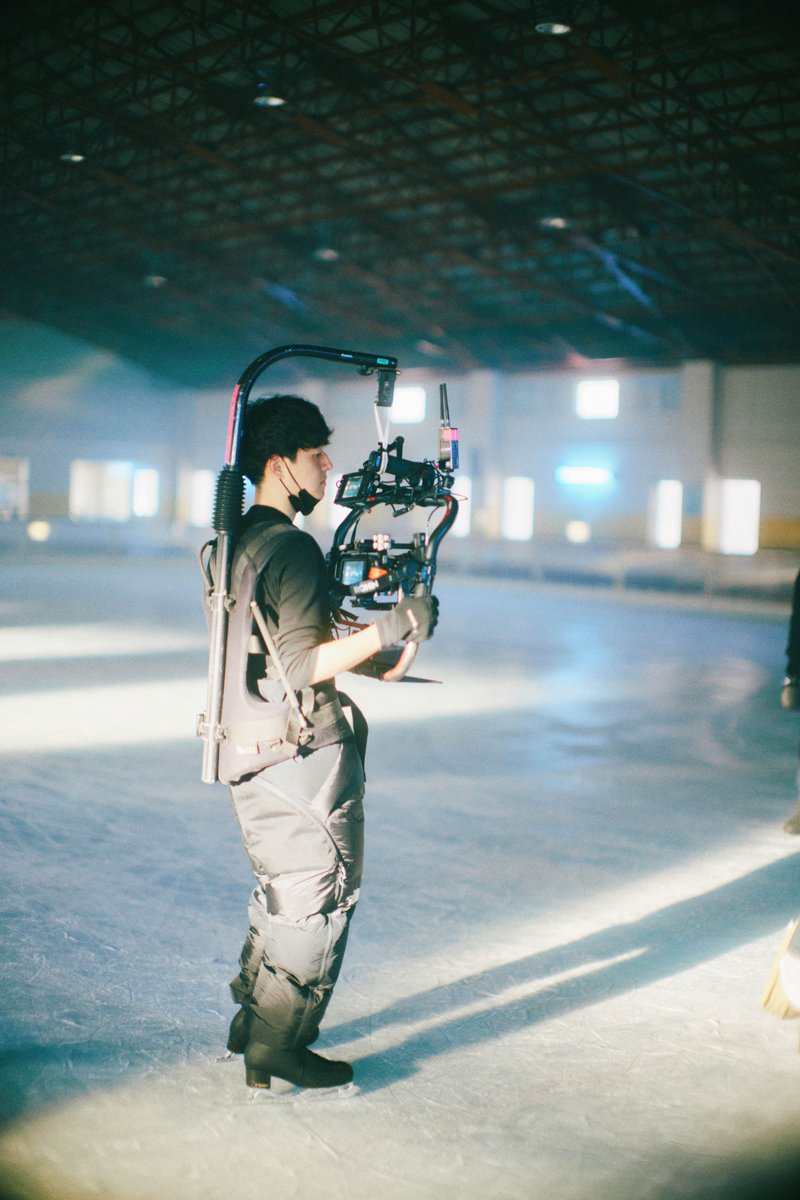 米津玄師 さんの新曲MVで撮影を担当の #奥山大史 が監督・撮影・脚本