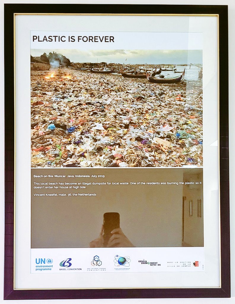 PakEPAIslamabad's tweet photo. Plastic is forever, but pollution doesn’t have to be! Say no to single-use plastics, choose reusables, and protect our planet for future generations. Every small action counts! ♻️🚯
#plasticisforever https://t.co/bPTMkv7Stq