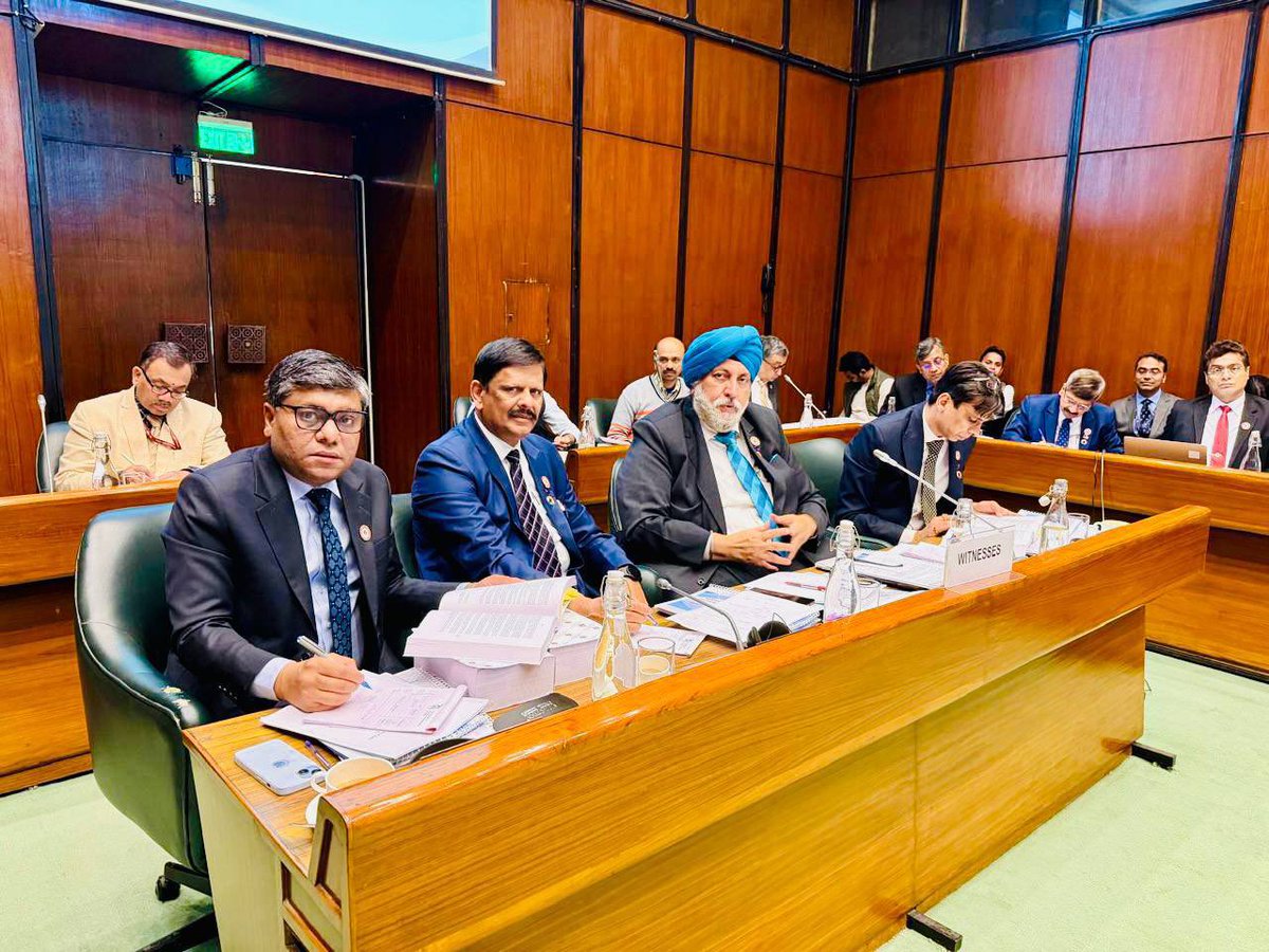 PandaJay's tweet image. Chaired the meeting of the Select Committee of Lok Sabha to examine the Income-Tax Bill 2025, where representatives from the Institute of Chartered Accountants of India (ICAI) and Ernst &amp;amp; Young (EY) presented their views.

@nishikant_dubey @ppchaudharybjp  @supriya_sule…