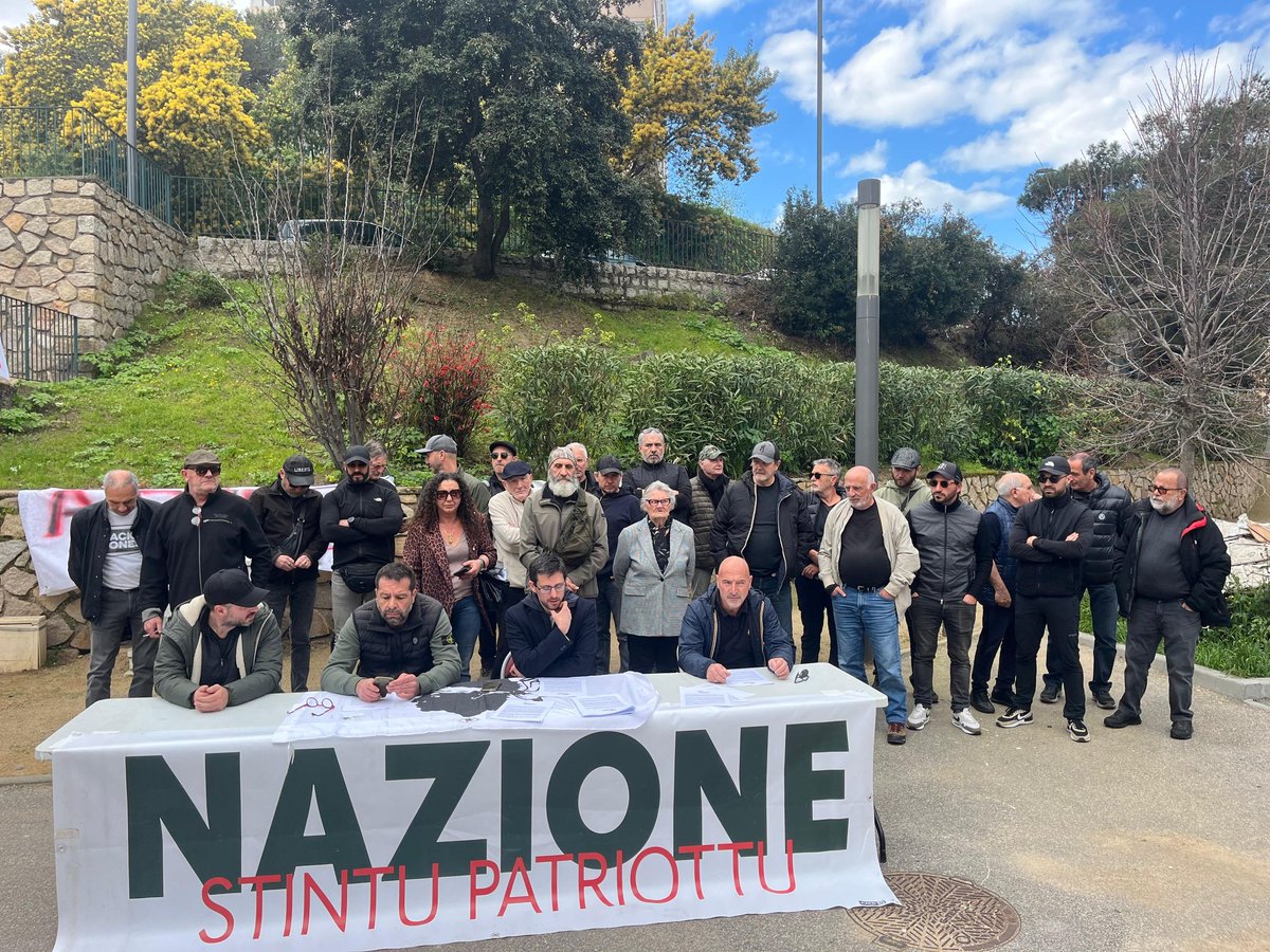 ❌️[CUNFARENZA]𝗟𝗲 𝗺𝗼𝘂𝘃𝗲𝗺𝗲𝗻𝘁 𝗻𝗮𝘁𝗶𝗼𝗻𝗮𝗹, 𝘂𝗻 𝗰𝗼𝗺𝗯𝗮𝘁 𝗰𝗼𝗻𝘀𝘁𝗮𝗻𝘁 𝗰𝗼𝗻𝘁𝗿𝗲 𝗹𝗮 𝗱𝗿𝗼𝗴𝘂𝗲 : La lutte contre le fléau de la drogue compte parmi les combats que mène le mouvement national depuis ses origines et de façon constante.

U testu sanu⏳️