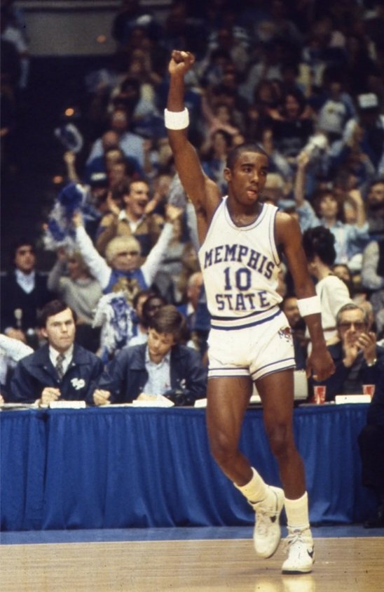 joeknows5011's tweet photo. In honor of March Madness and Black History 365. I give you, The Little General. #AndreTurner #MemphisState #OneTown #ThrowbackThursday @DoctorDeeBeeS @DrSwauncy @dlrodgers @jaco_stokes @survivalmanna https://t.co/j1rsds1jRF
