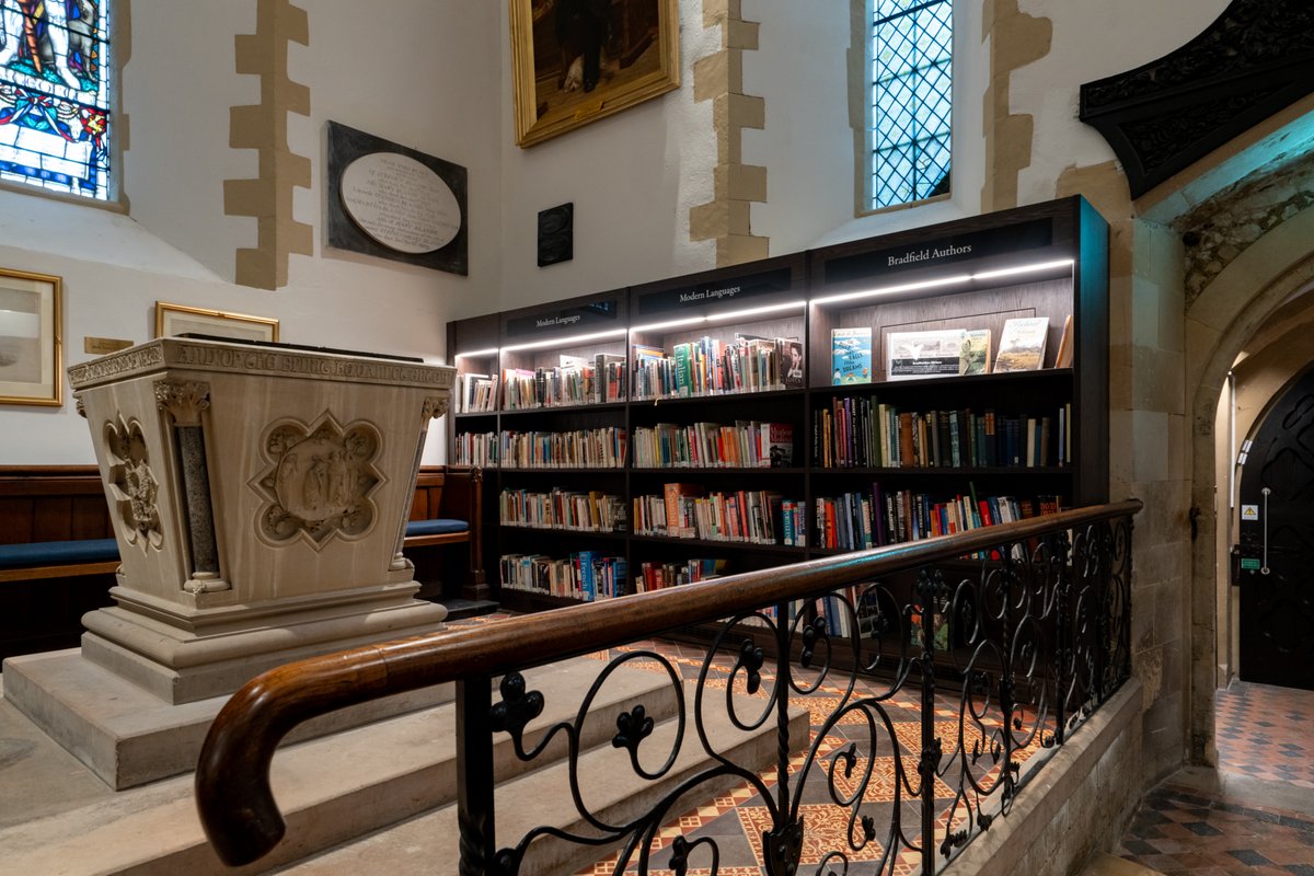 fg_library's tweet image. Thrilled to share our recent partnership with Bradfield College, transforming a Grade II* listed church into a state-of-the-art Study Centre. 📚
We delivered bespoke shelving and furniture solutions, bringing this vision to life.
#BradfieldCollege #LibraryDesign #LoveLibraries