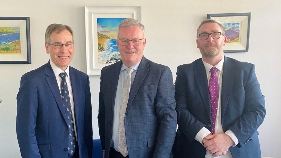 The Royal College of Surgeons of England (@rcsnews) on Twitter photo Our President, <a href="/TMitchellFRCS/">Tim Mitchell</a>, and NI Director, <a href="/Niall10363/">Niall McGonigle</a>, met with Health Minister @MikeNesbittNI this morning to share our members' challenges, including training and access to robotics and offer our support for tackling long waiting lists. Our President, <a href="/TMitchellFRCS/">Tim Mitchell</a>, and NI Director, <a href="/Niall10363/">Niall McGonigle</a>, met with Health Minister @MikeNesbittNI this morning to share our members' challenges, including training and access to robotics and offer our support for tackling long waiting lists.