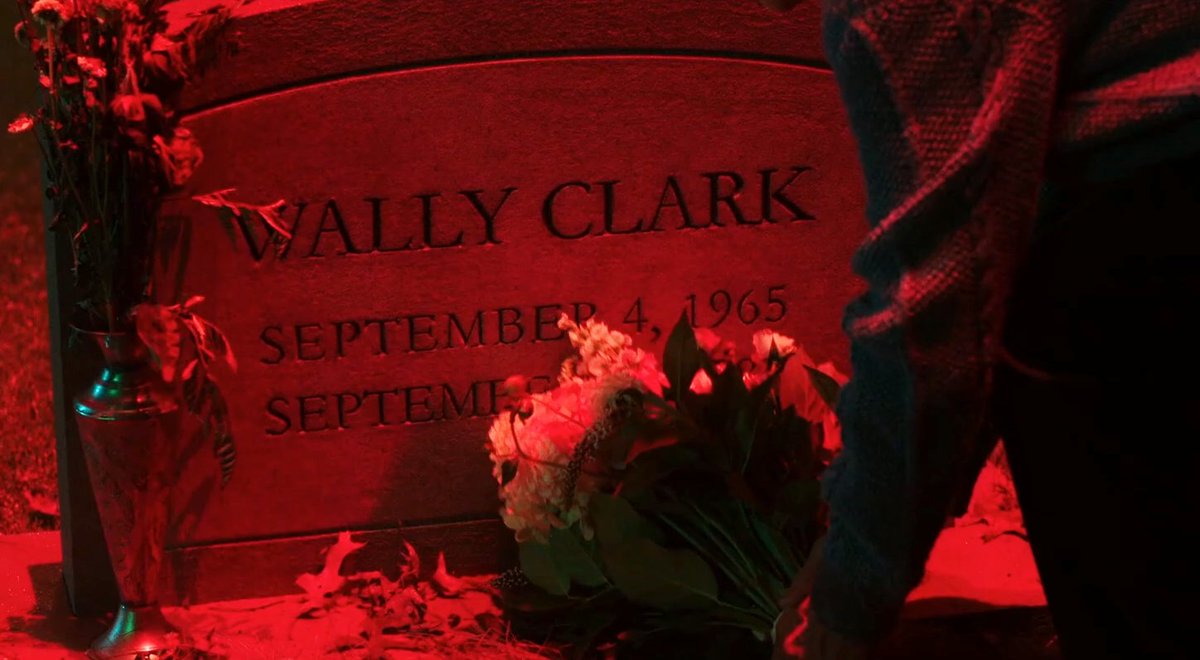 slh_keeper's tweet image. Another fear was added to Wally&apos;s scar - losing Maddie. 

Gosh, this hurts so much😭

#SchoolSpirits #PeytonList #MiloManheim #series #WallyMaddie