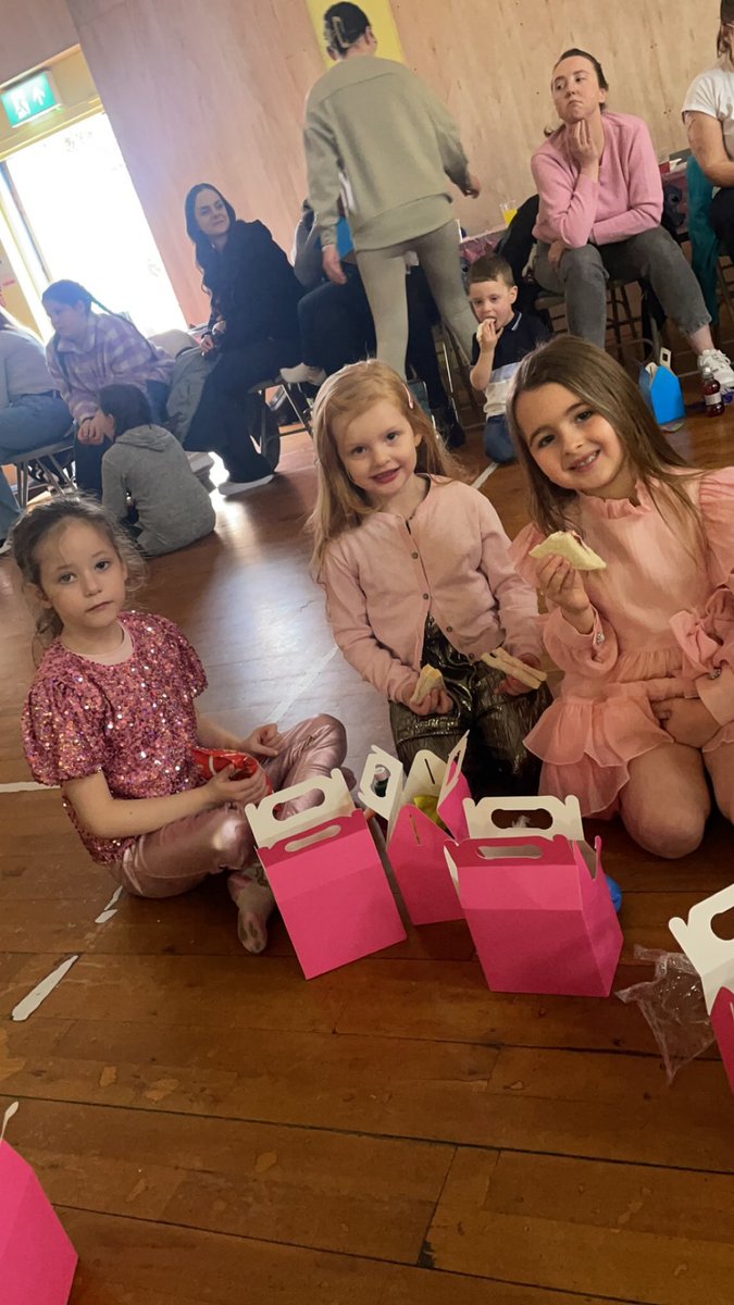 G had the best time celebrating her 5th birthday with all her friends 🥳🎂🩵 #celebrations <a href="/bant_nursery/">Bantaskin ELC Class</a>