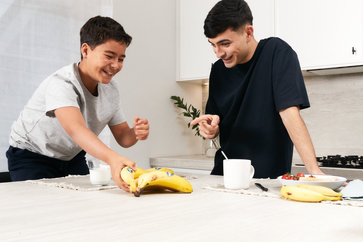 El secreto para empezar bien el dia (y recuperarse de un partidazo): un buen desayuno y un Plátano de Canarias😉🍌@pedri 

👇🏼¿Cuál es tu ritual para empezar el dia con energía?
