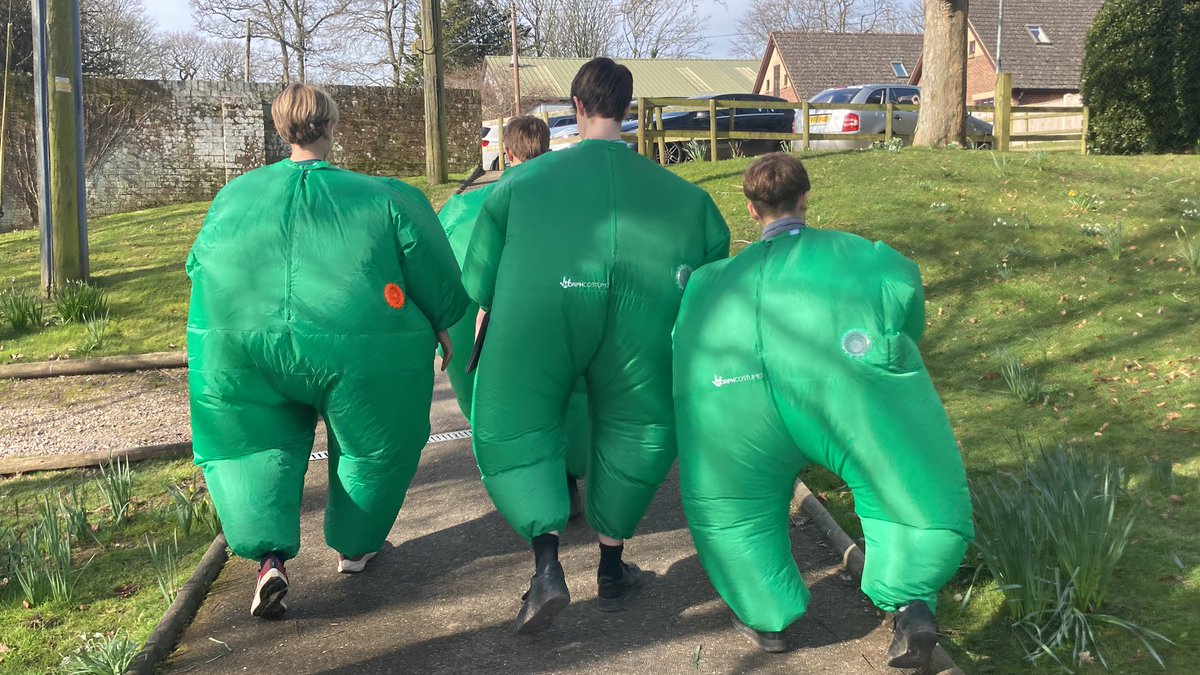 Classics/TPE at Castle Court Prep (@castlecourtclas) on Twitter photo Four of our ‘Runaway Peas’ head back to school from their PSPQ (<a href="/psbacc/">Learning Skills Trust</a>) lesson. A great show of #CastleCourtCollaboration for #WorldBookDay Thank you, <a href="/KjartanPoskitt/">Kjartan Poskitt</a> Four of our ‘Runaway Peas’ head back to school from their PSPQ (<a href="/psbacc/">Learning Skills Trust</a>) lesson. A great show of #CastleCourtCollaboration for #WorldBookDay Thank you, <a href="/KjartanPoskitt/">Kjartan Poskitt</a>