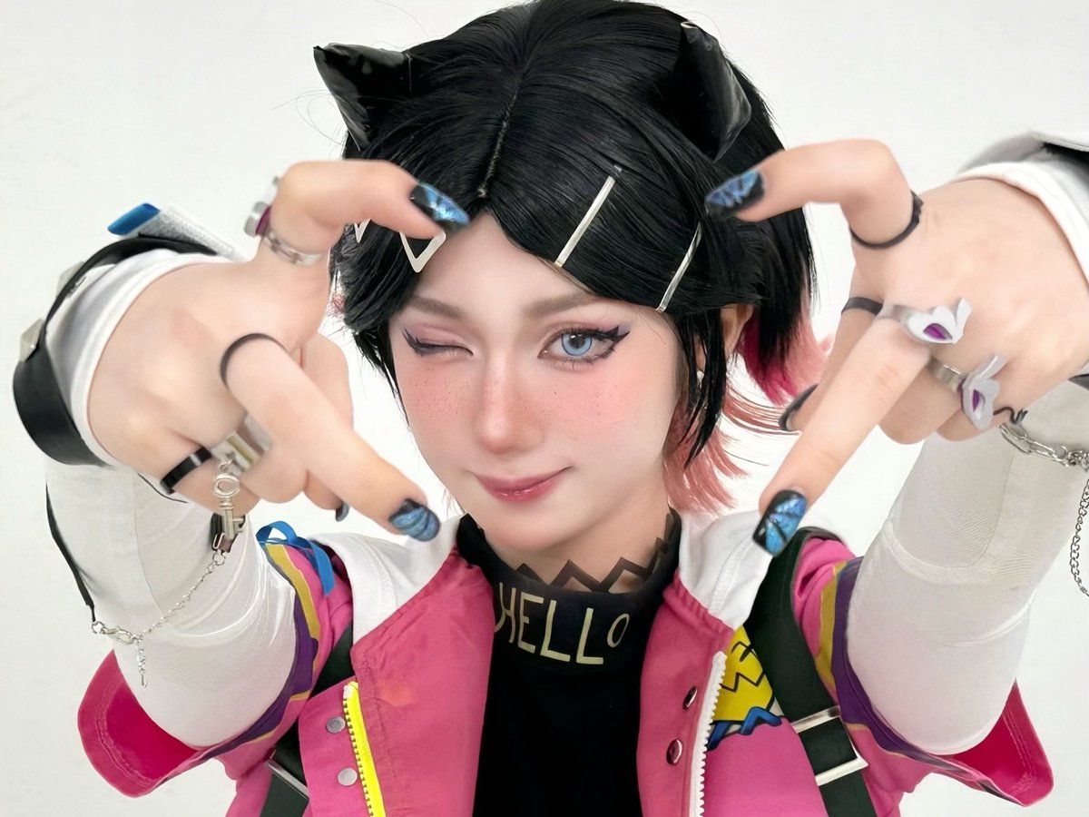 クローヴのスモーククールタイム40秒…？

#valorant #cosplay #valorantcosplay #clove