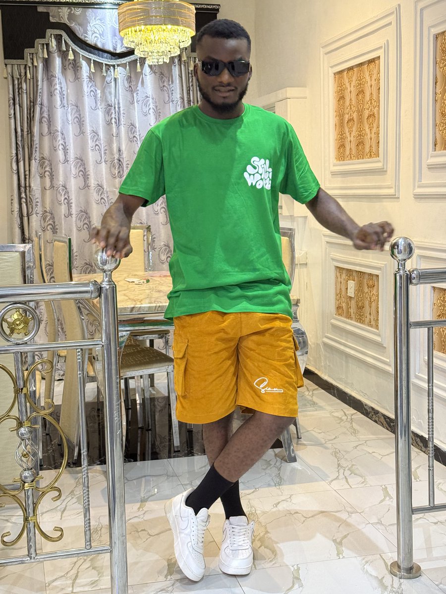 sionapparel's tweet image. Step up your street game with our fresh cargo pants! Perfect for flexin' and chillin'. Cop yours now!
Price: ₦12,000
tinyurl.com/Click-to-cart
Walk-in: Beside Abiye Orphanage Home, Agowande, @InsideOsogbo