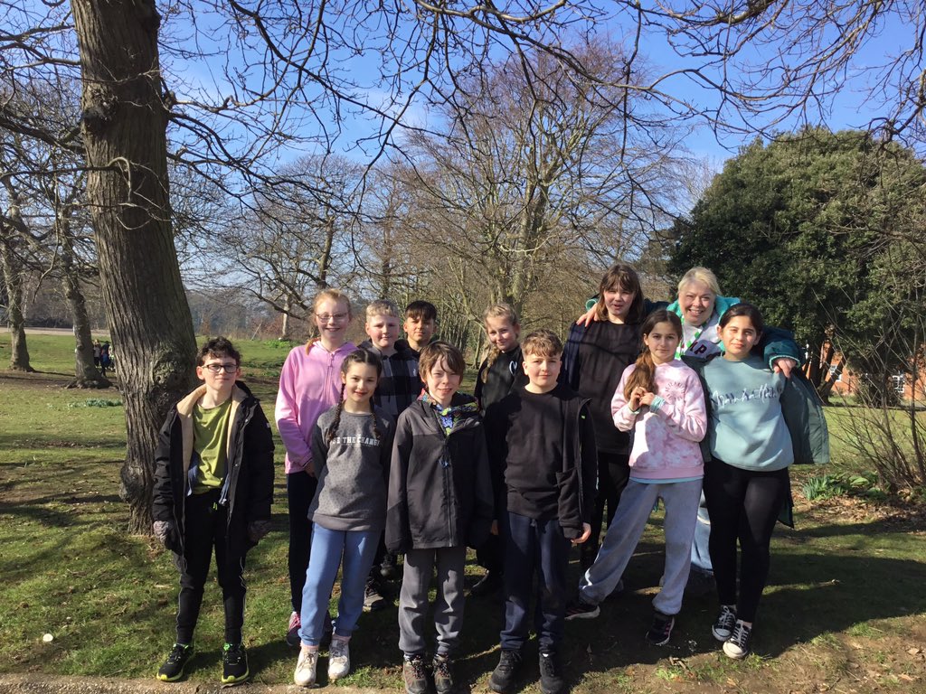 PrettygateJun's tweet image. Enjoying the sunshine ☀️