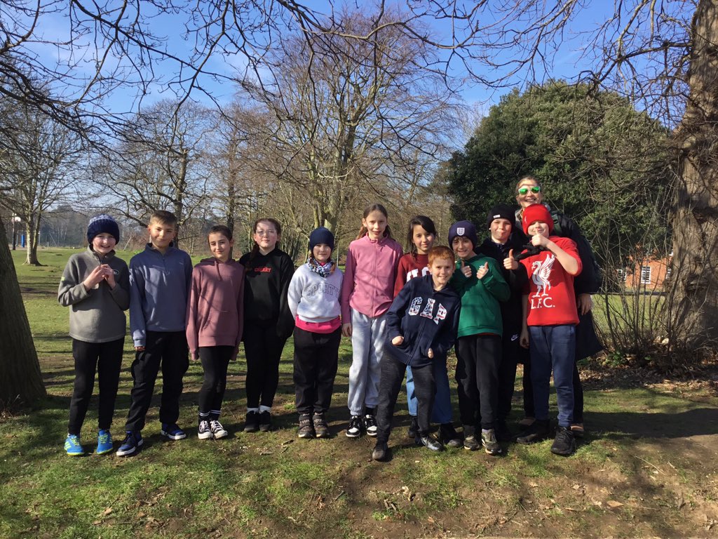 PrettygateJun's tweet image. Enjoying the sunshine ☀️