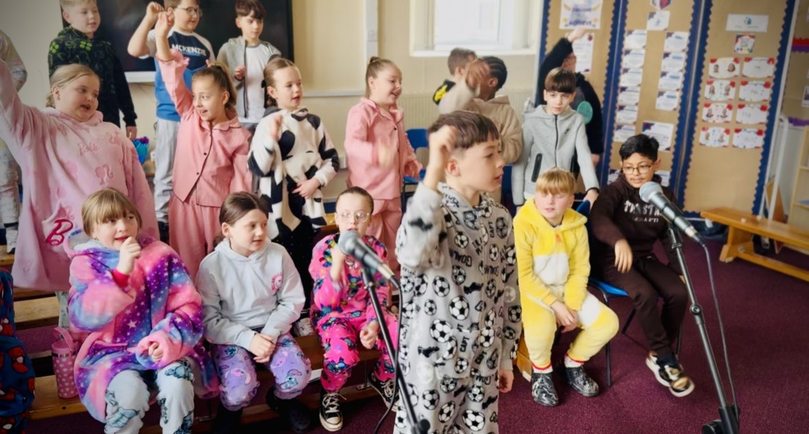 The Beat Box (@the__beatbox) on Twitter photo These guys at Lumphinnans Primary have been absolute superstars 🌟. Their singing is amazing, and all the wee groups of singers singing on their own are showing such confidence! We can’t wait for their show to parents next week 💕🎵😎<a href="/FifeMusic/">Fife Music Service</a> <a href="/CreativeScots/">Creative Scotland</a> These guys at Lumphinnans Primary have been absolute superstars 🌟. Their singing is amazing, and all the wee groups of singers singing on their own are showing such confidence! We can’t wait for their show to parents next week 💕🎵😎<a href="/FifeMusic/">Fife Music Service</a> <a href="/CreativeScots/">Creative Scotland</a>