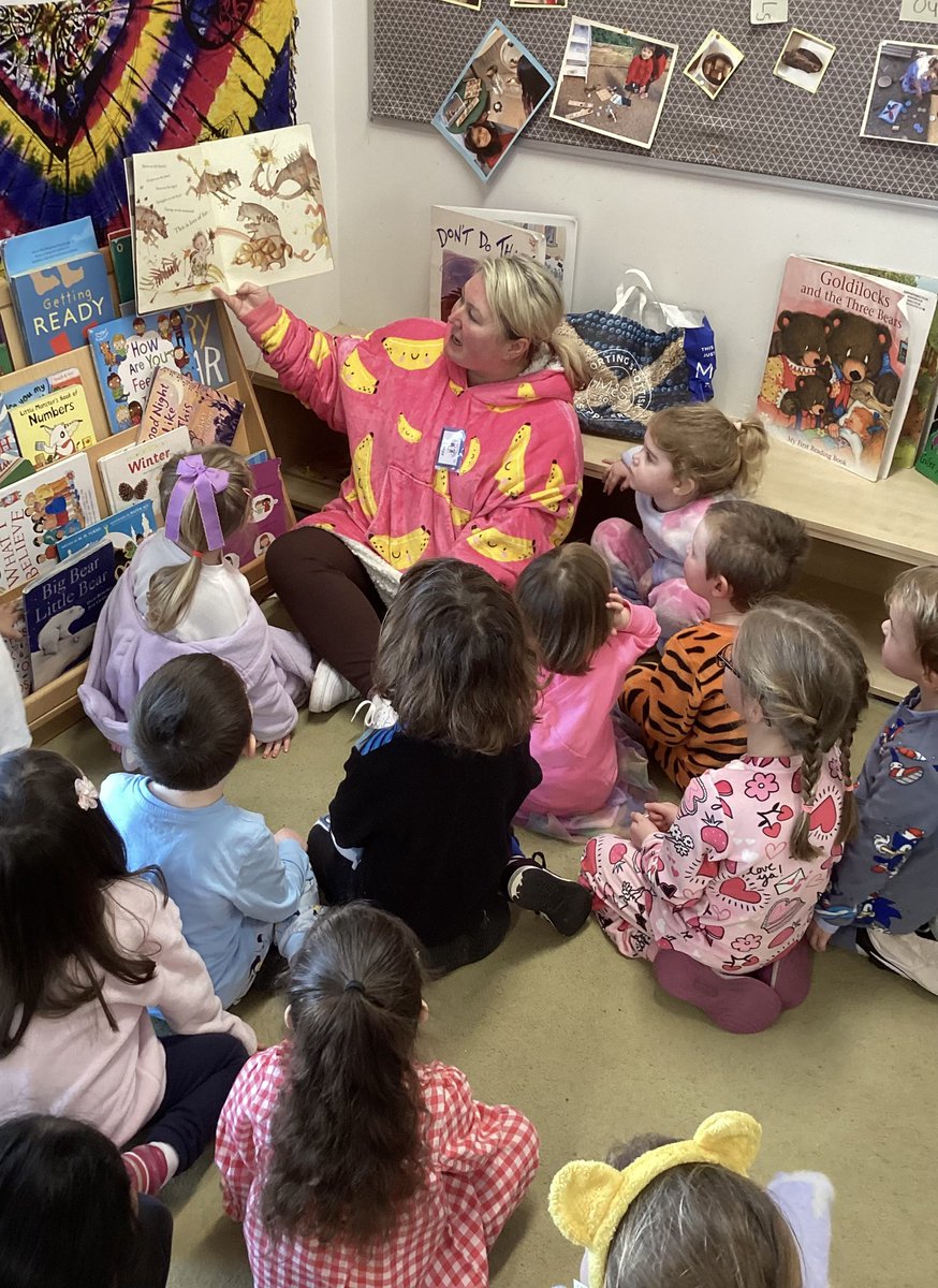 GlenwoodFamilyCentre (@glenwoodfc) on Twitter photo The Orchard children are enjoying <a href="/WorldBookDayUk/">World Book Day UK 📚</a> with a visit from Nany Lynn, reading their favourite books. <a href="/scottishbktrust/">Scottish Book Trust</a> The Orchard children are enjoying <a href="/WorldBookDayUk/">World Book Day UK 📚</a> with a visit from Nany Lynn, reading their favourite books. <a href="/scottishbktrust/">Scottish Book Trust</a>