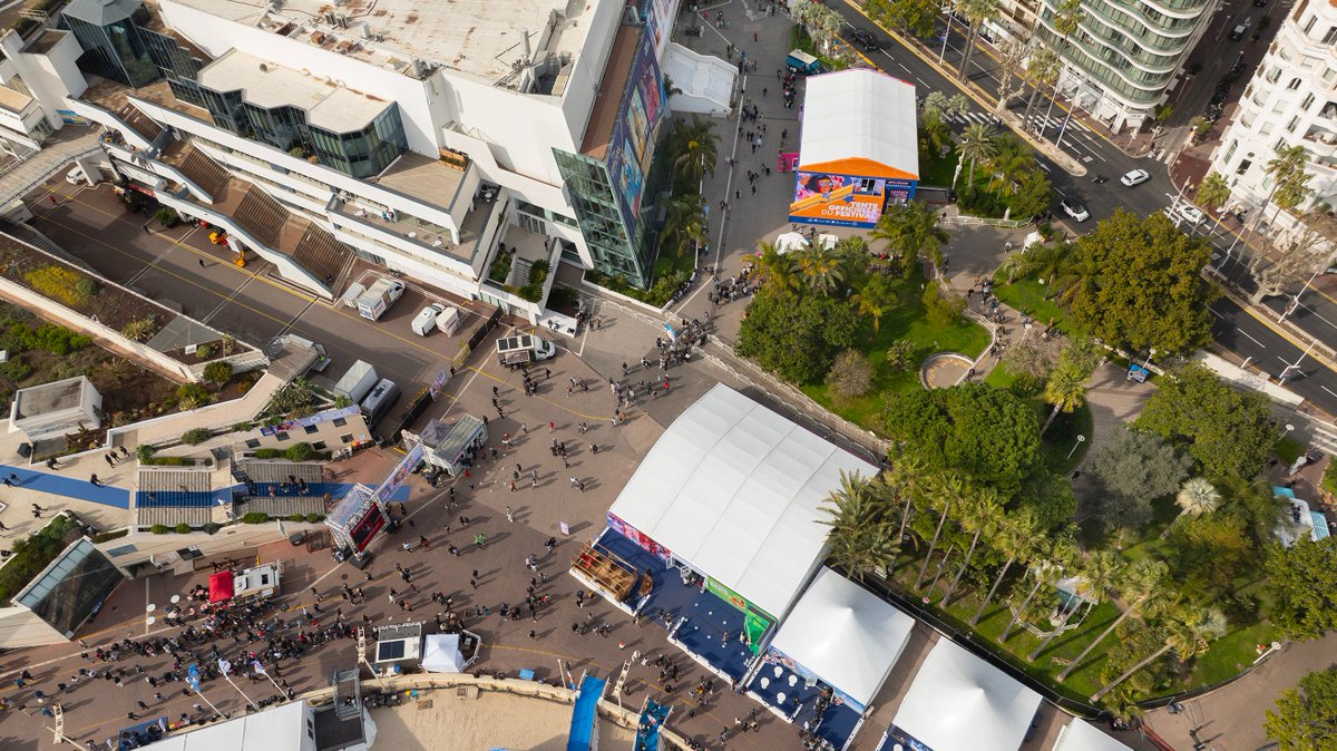 Vue d'en haut du Festival International des Jeux de Cannes ! Une édition 2025 incroyable 🔥

Nous avons hâte de vous retrouver l’année prochaine pour encore plus de jeux, de surprises et de moments inoubliables ! 🎲✨

#FIJ #FIJ2025 #FestivalDesJeux #Cannes #CannesFrance