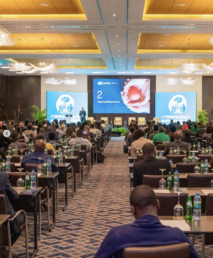 jesuskiteque's tweet photo. Presenting the AGBFI at the National Sustainable Business Forum. This initiative aims to make green financing a reality for Africa's transformation and catalyze private-sector action towards a greener economy. Learn more at https://t.co/c3AGHBhtMH.  #greenfinance #SDGs #UNDP https://t.co/ZOFUxFcJEY