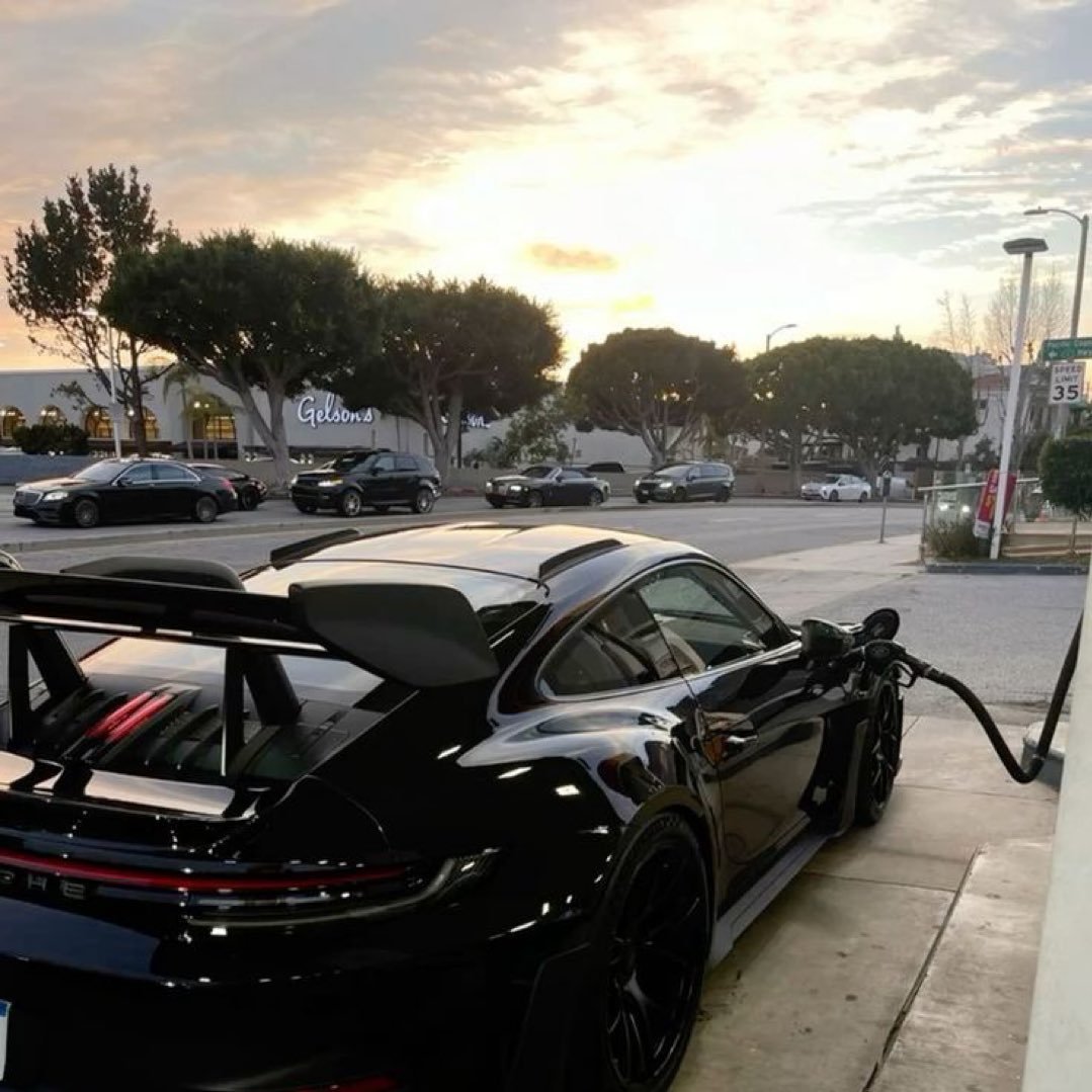 Good morning everyone 🌞

Drop your $SOL wallet + RT