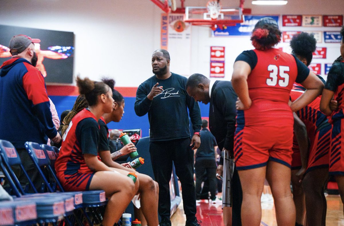 Shawn Simmons (@shawnsimmonss) on Twitter photo When you keep knocking at the door, one day that door is going to open 💯 Second year straight these girls <a href="/LadyCardz/">Plainfield Cardinals Basketball</a> fought hard in the State Semifinals Game losing by 1 a year ago and few points again last night. I’m extremely proud of this group! Keep ya heads up! #GoCardsOut When you keep knocking at the door, one day that door is going to open 💯 Second year straight these girls <a href="/LadyCardz/">Plainfield Cardinals Basketball</a> fought hard in the State Semifinals Game losing by 1 a year ago and few points again last night. I’m extremely proud of this group! Keep ya heads up! #GoCardsOut