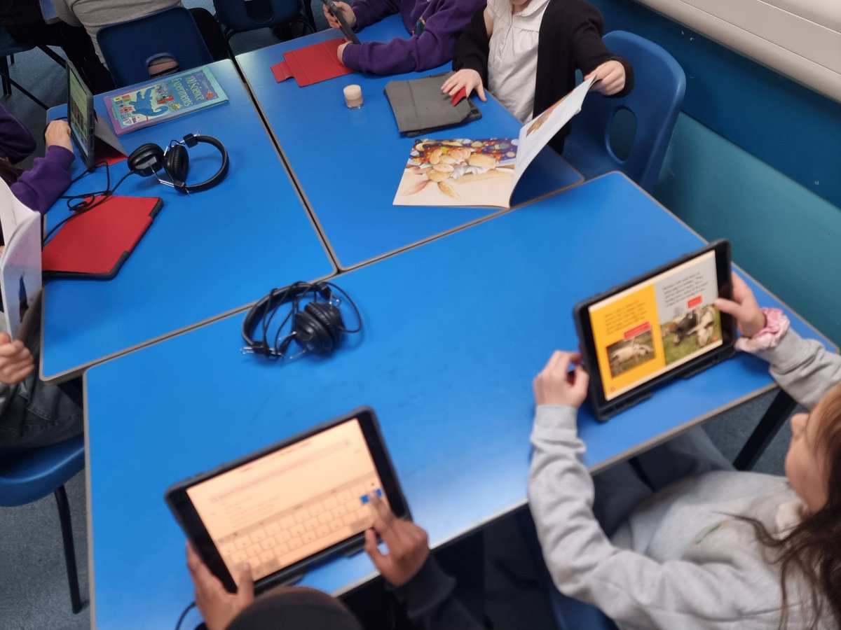 MissSCPS tweet media