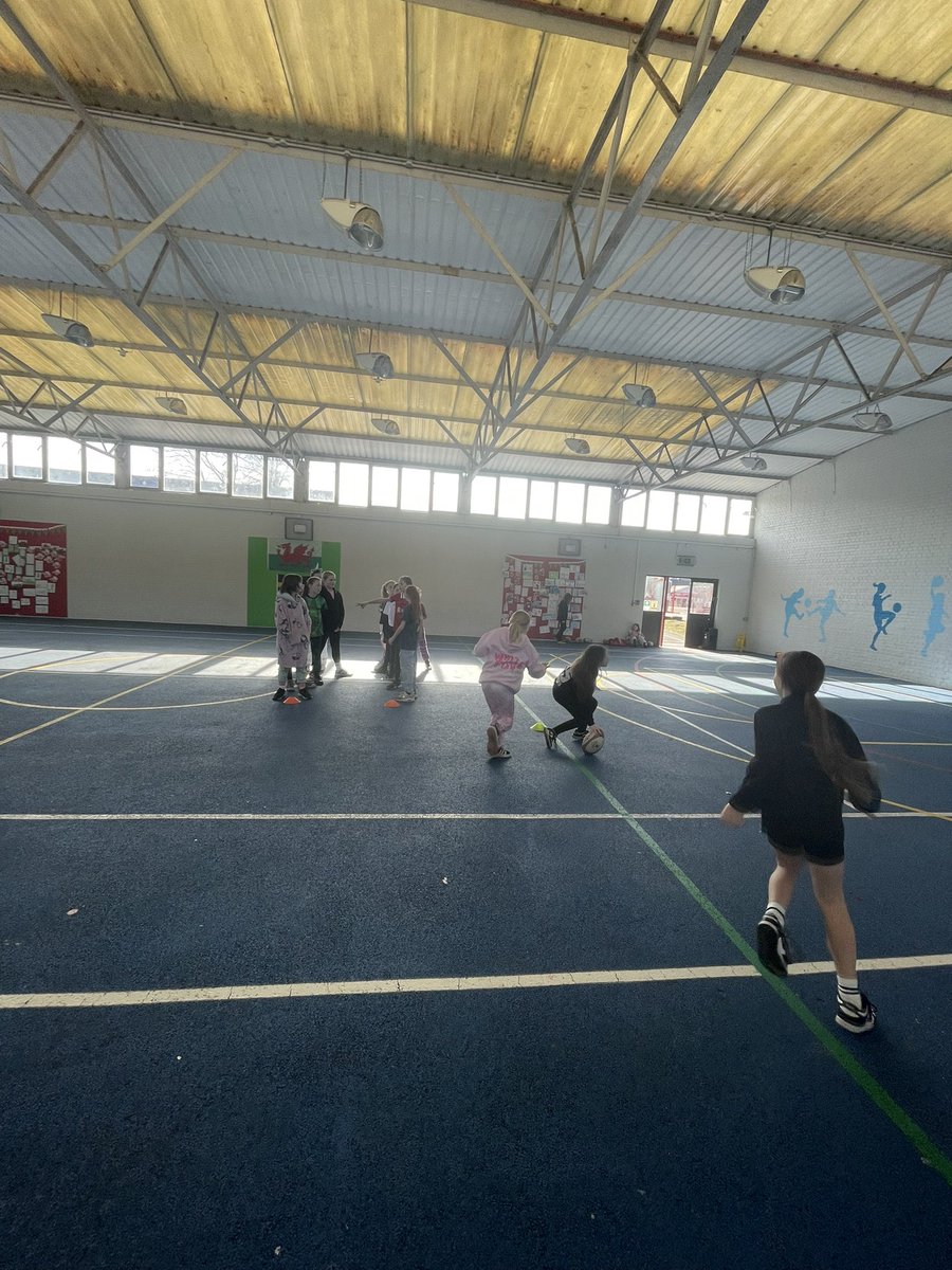 Amy Cule (@amycules14) on Twitter photo A great session today <a href="/CwmneddPrimary1/">Cwmnedd Primary</a> . The first time for the girls to put all of their newly learnt skills together to create a small touch game. Amazing to see how well they’ve developed ! A great session today <a href="/CwmneddPrimary1/">Cwmnedd Primary</a> . The first time for the girls to put all of their newly learnt skills together to create a small touch game. Amazing to see how well they’ve developed !