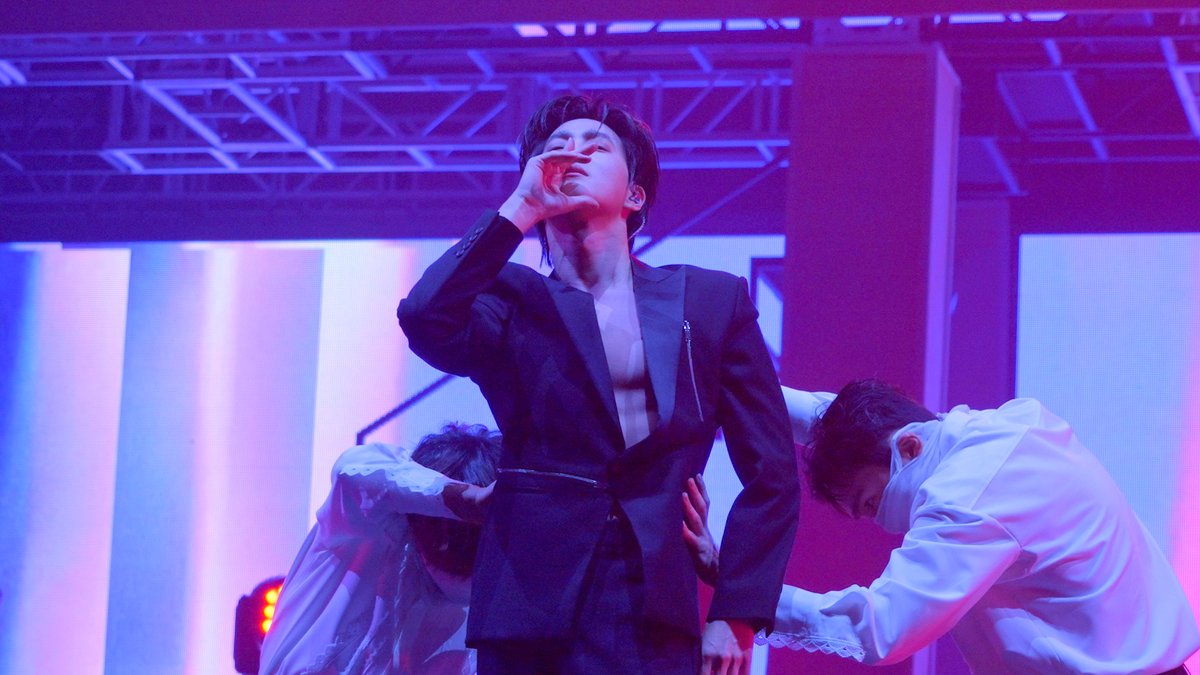 SUHO 수호 'EXO Medley' Stage Video @ 2025 SUHO CONCERT 'SU:HOMME' ENCORE

youtu.be/L9j3aSL2zHk

#SUHO #수호
#EXO #엑소 #weareoneEXO
#SUHOMME