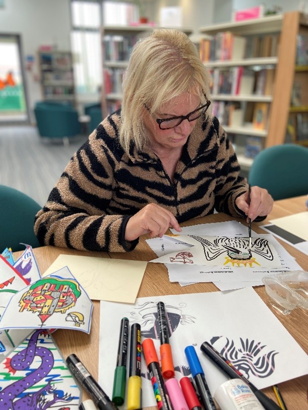 Join Square Peg artists at Cleethorpes Library for a creative workshop exploring the story of Ravenser Odd. Free, drop in event open to all.  

📆 12 March 2025
⏰ 2 – 4pm
📍 Cleethorpes Library

<a href="/LincsInspire/">Lincs Inspire</a>