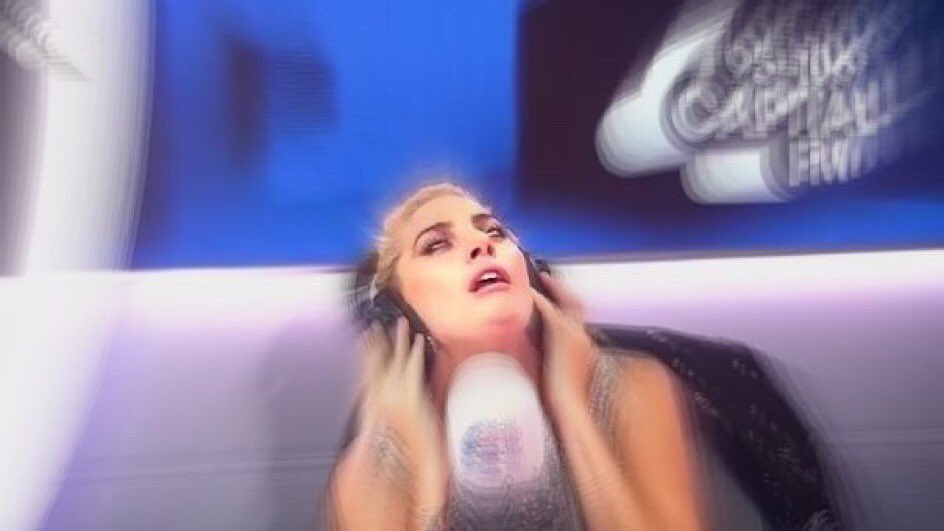 cause you like my hair and my ripped up jeans, you like the bad girl i got in me #MAYHEM