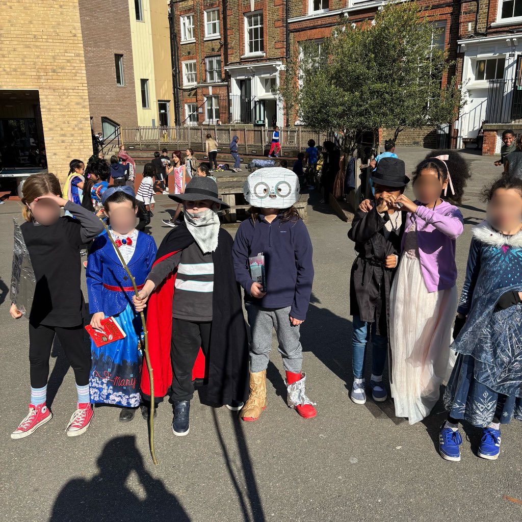 Lyndhurst Primary School (@lyndhurstse5) on Twitter photo Today we celebrated WORLD BOOK DAY! Check out some of the amazing costumes worn by our children. Today we celebrated WORLD BOOK DAY! Check out some of the amazing costumes worn by our children.