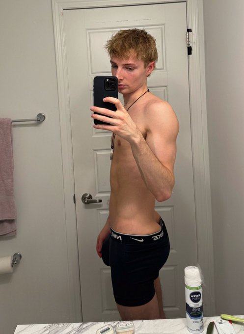 2 pic. https://t.co/CbqGpAC8l8
Add me on here for a bj vid ☝️ https://t.co/WI7jMvSBSc